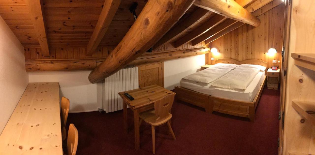 Garni La Casetta Hotel Livigno Kültér fotó