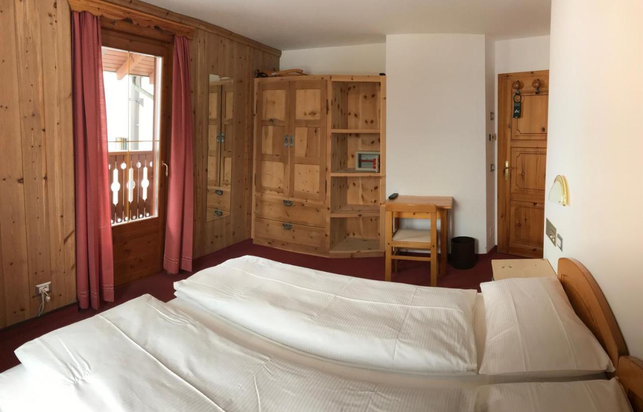 Garni La Casetta Hotel Livigno Kültér fotó