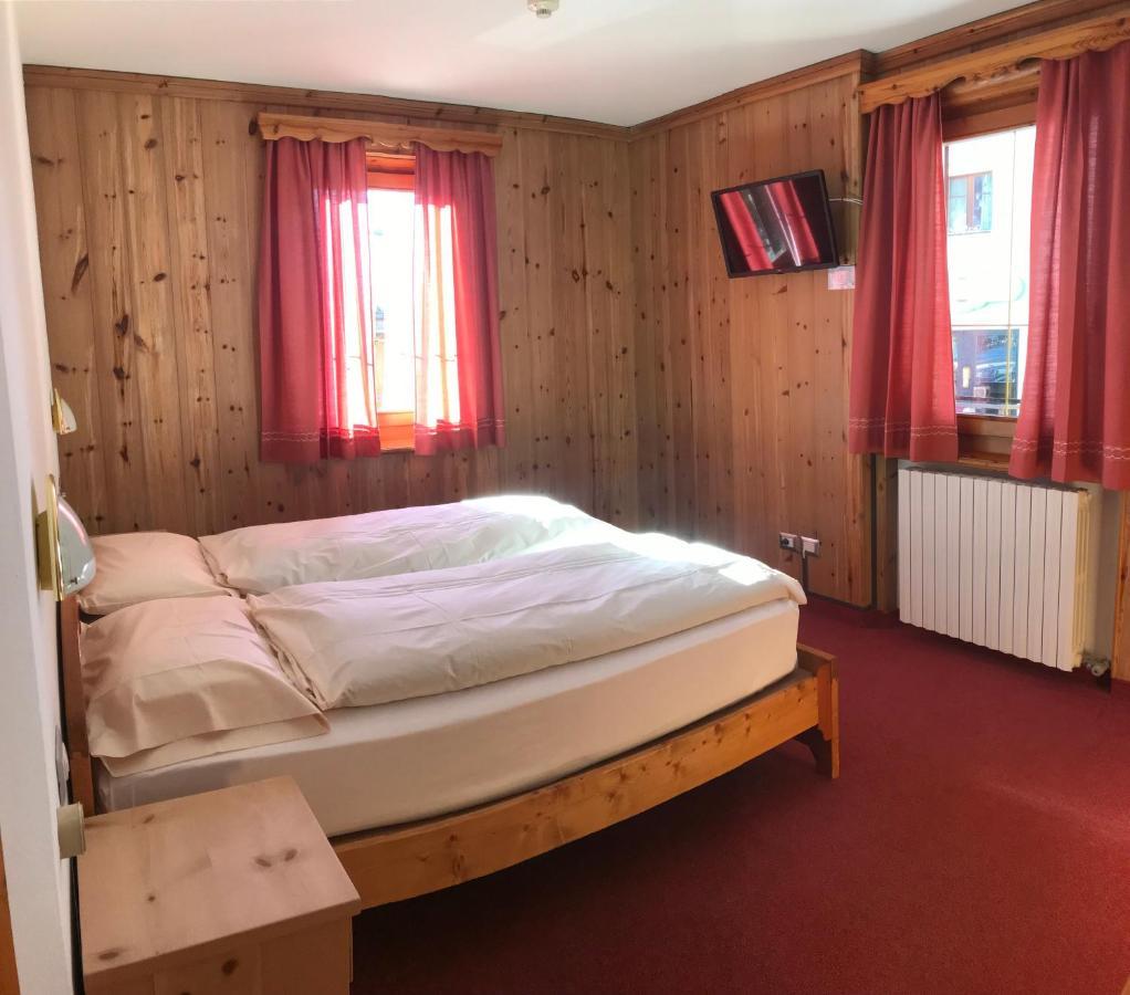 Garni La Casetta Hotel Livigno Kültér fotó