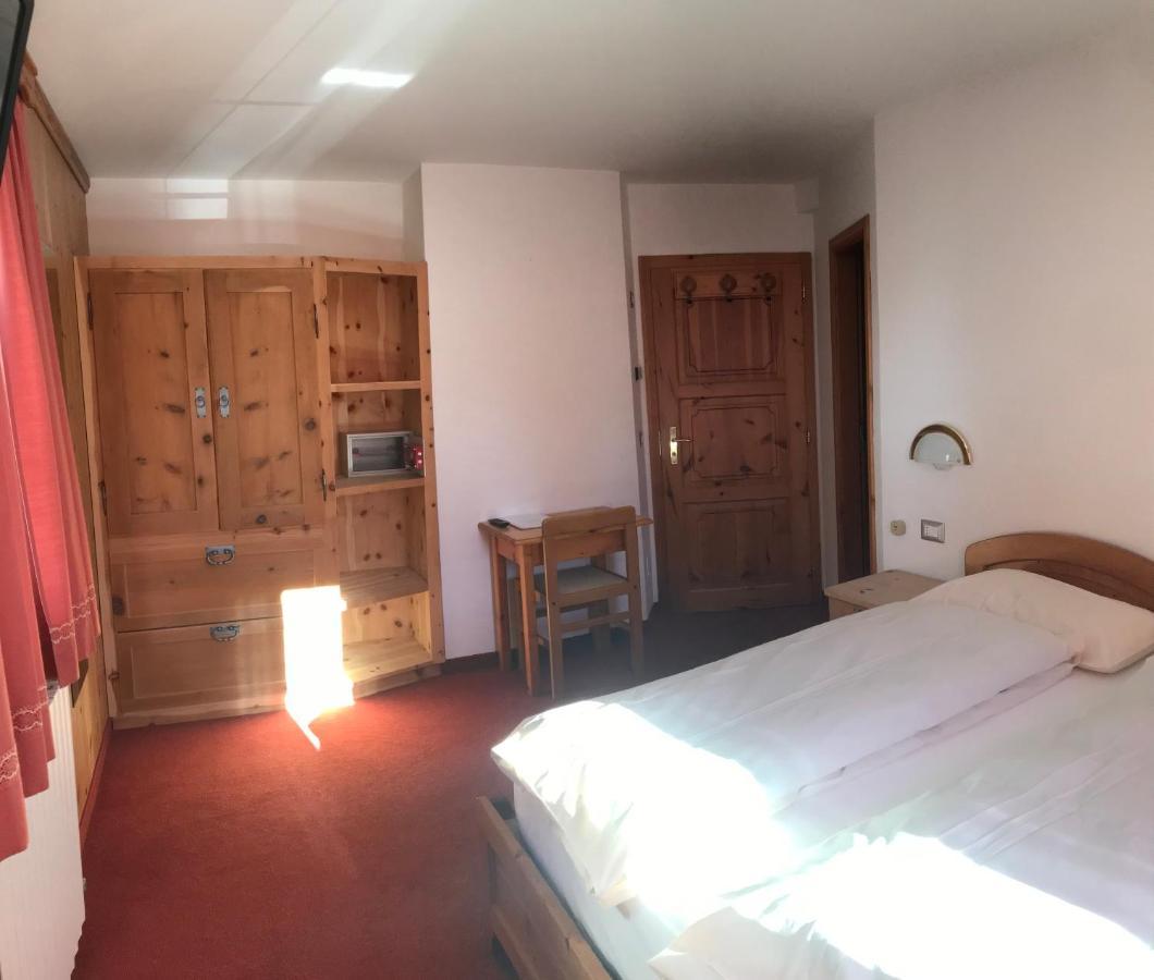 Garni La Casetta Hotel Livigno Kültér fotó