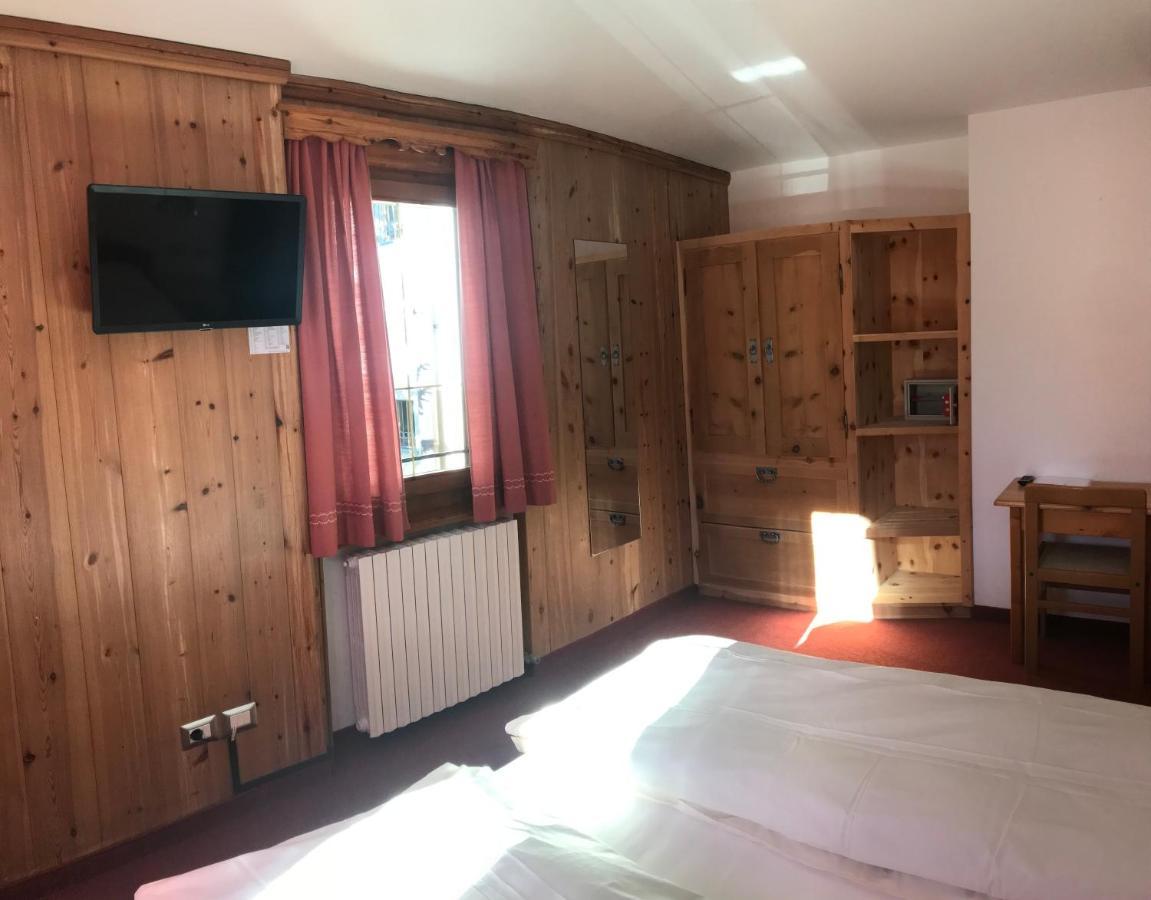 Garni La Casetta Hotel Livigno Kültér fotó